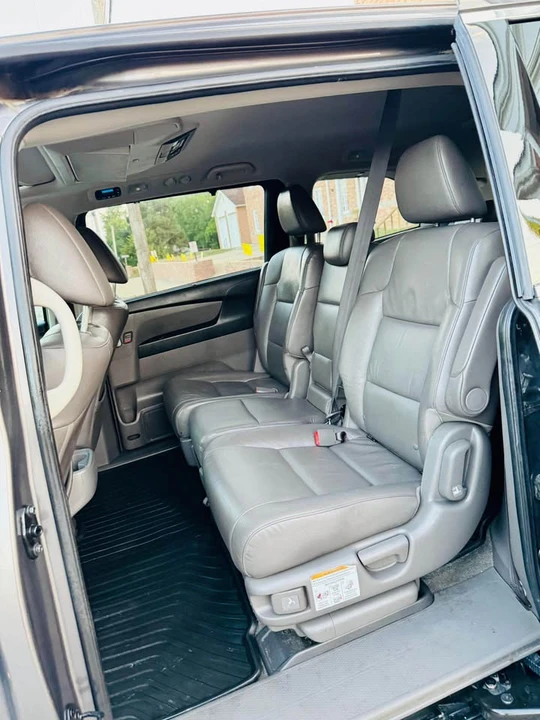 2012 Honda Odyssey - Image 13 of 20