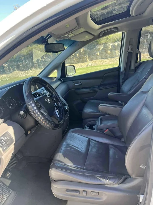 2012 Honda Odyssey - Image 3 of 7