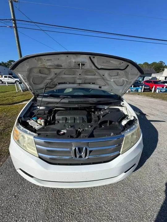 2012 Honda Odyssey - Image 2 of 12
