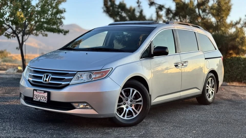 2012 Honda Odyssey - Image 15 of 15