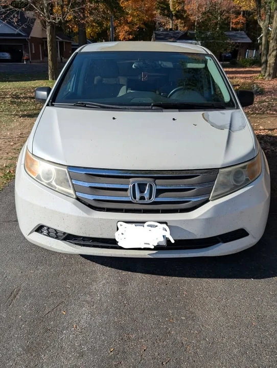 2012 Honda Odyssey - Image 2 of 4