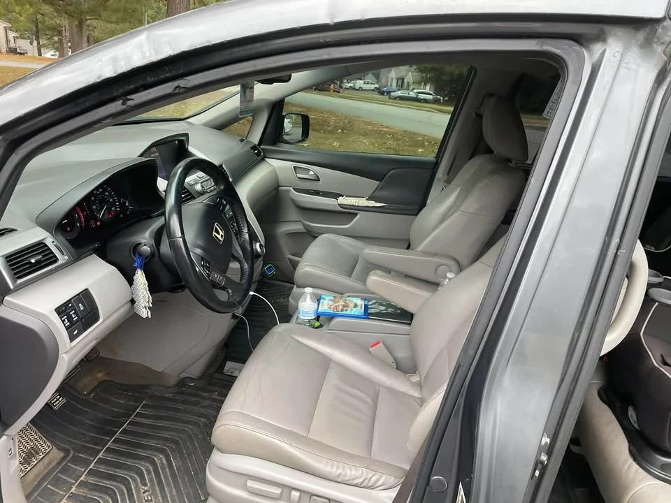 2012 Honda Odyssey - Image 7 of 7