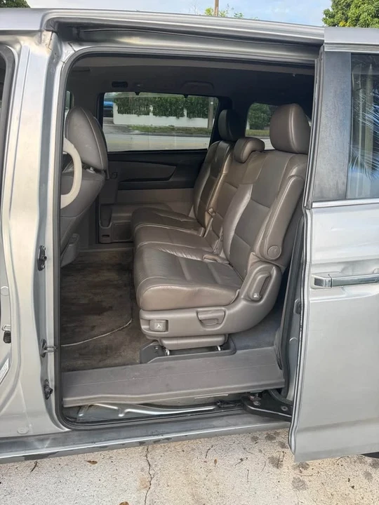 2012 Honda Odyssey - Image 6 of 10