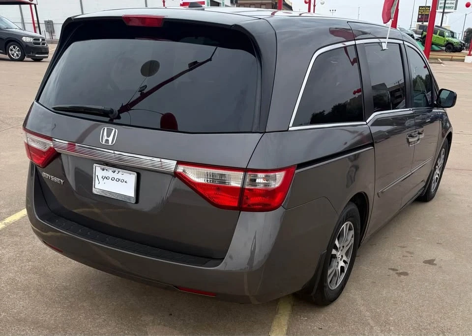 2012 Honda Odyssey - Image 4 of 17
