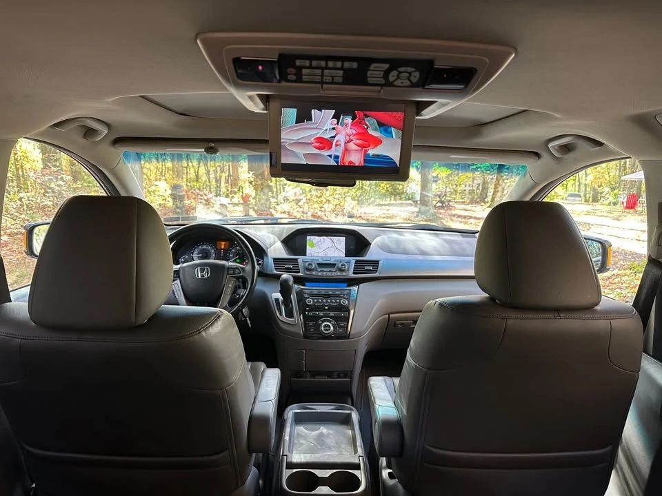 2012 Honda Odyssey - Image 6 of 10