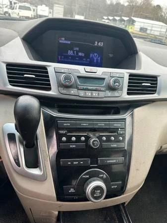 2012 Honda Odyssey - Image 9 of 15