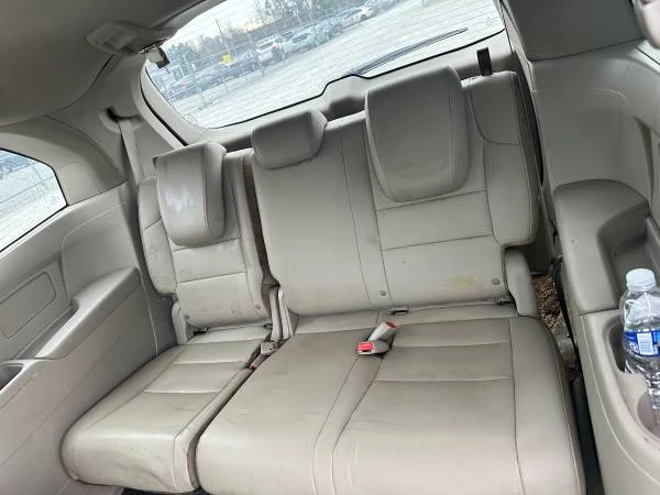 2012 Honda Odyssey - Image 15 of 15