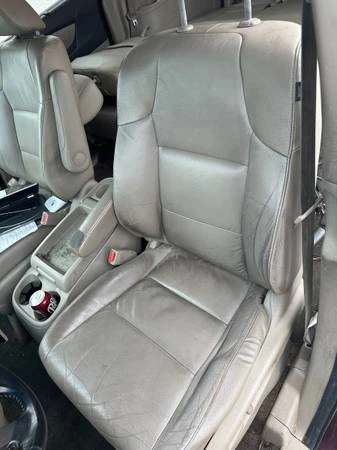 2012 Honda Odyssey - Image 14 of 15