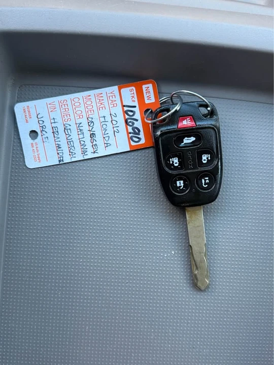 2012 Honda Odyssey - Image 11 of 19