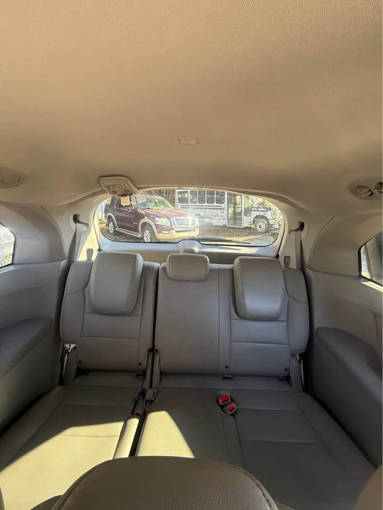 2012 Honda Odyssey - Image 17 of 19