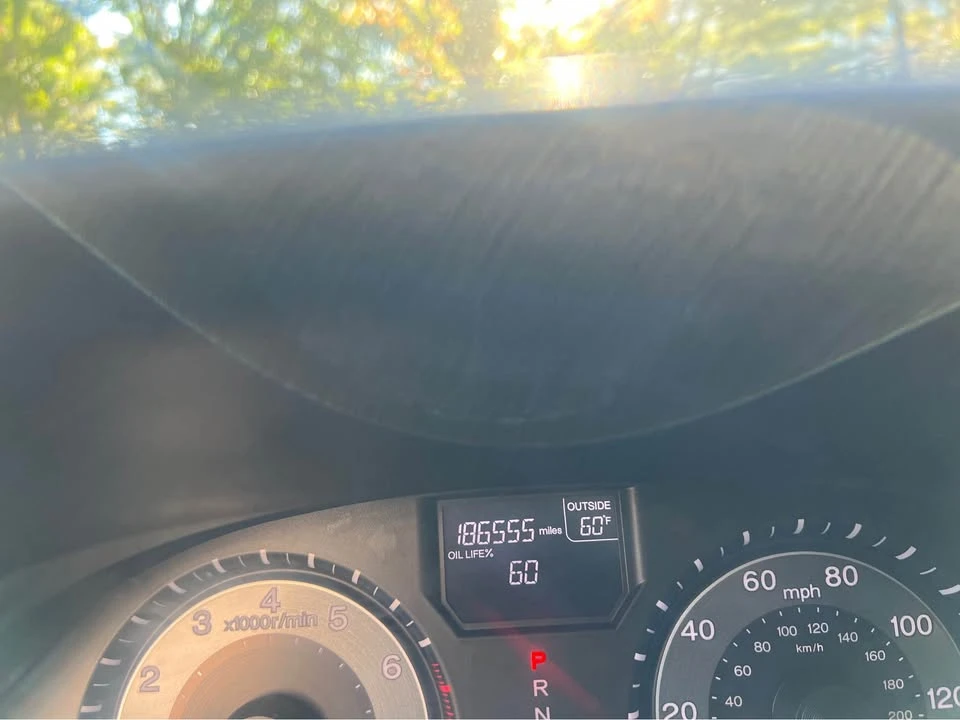 2012 Honda Odyssey - Image 2 of 17