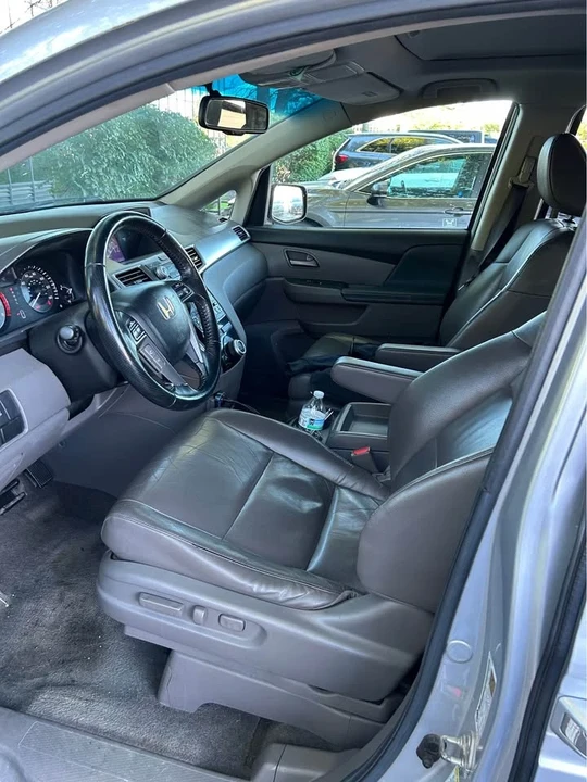 2012 Honda Odyssey - Image 3 of 7