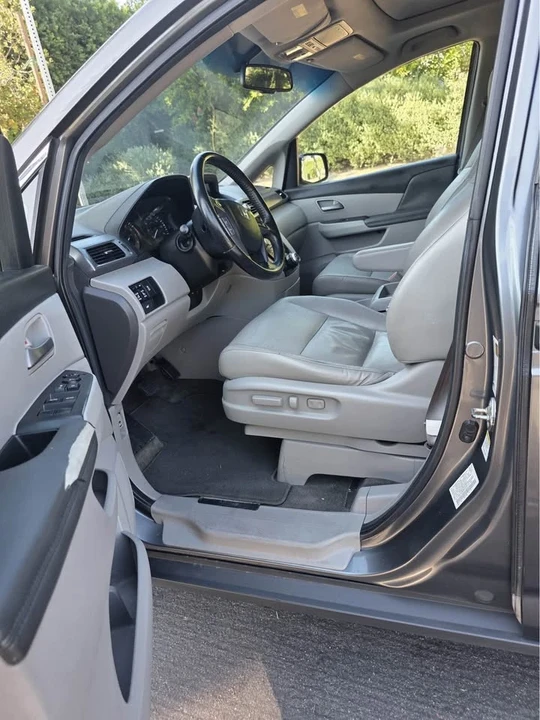 2012 Honda Odyssey - Image 7 of 11