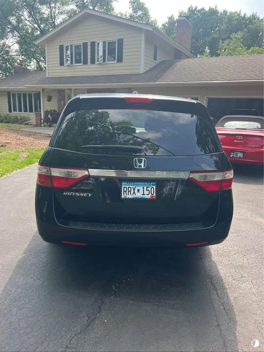 2012 Honda Odyssey - Image 2 of 9