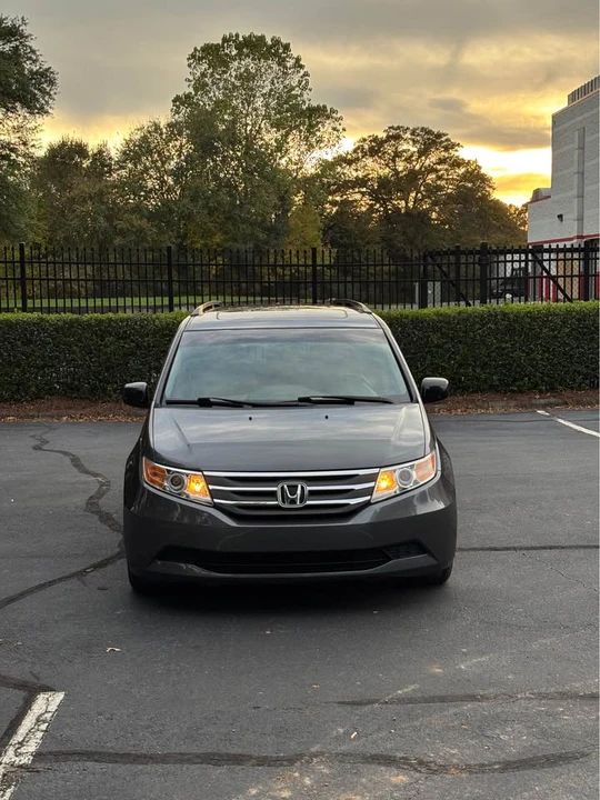 2012 Honda Odyssey - Image 8 of 15