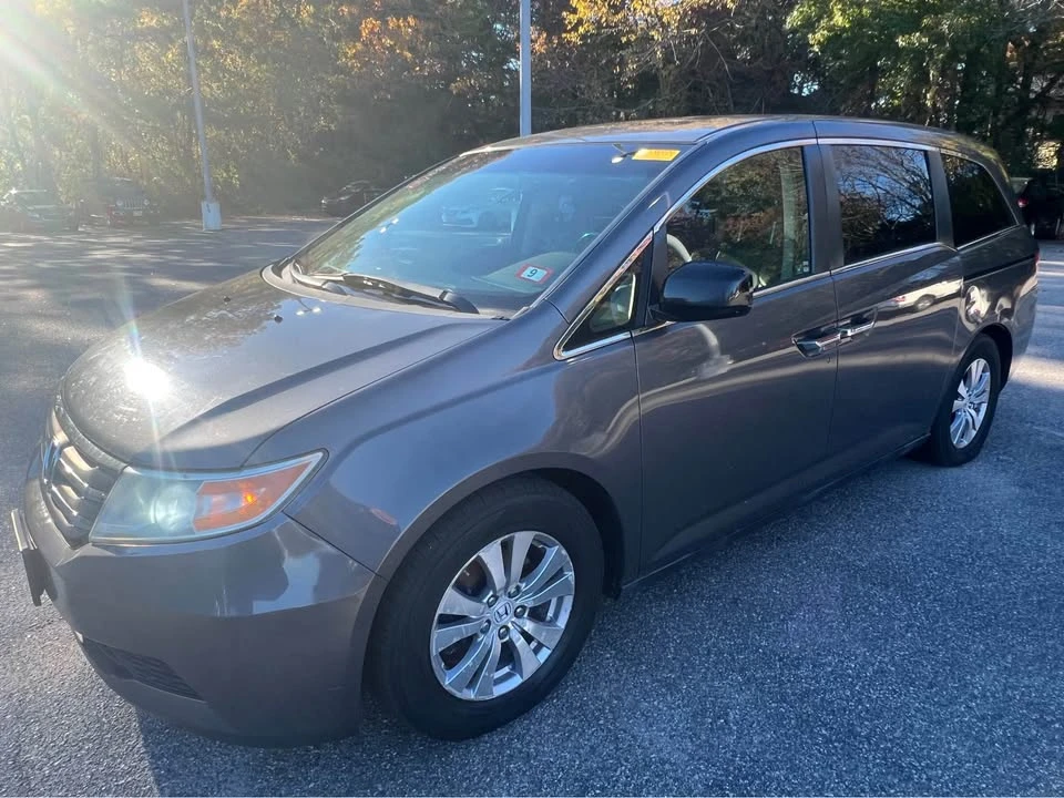 2012 Honda Odyssey - Image 2 of 16