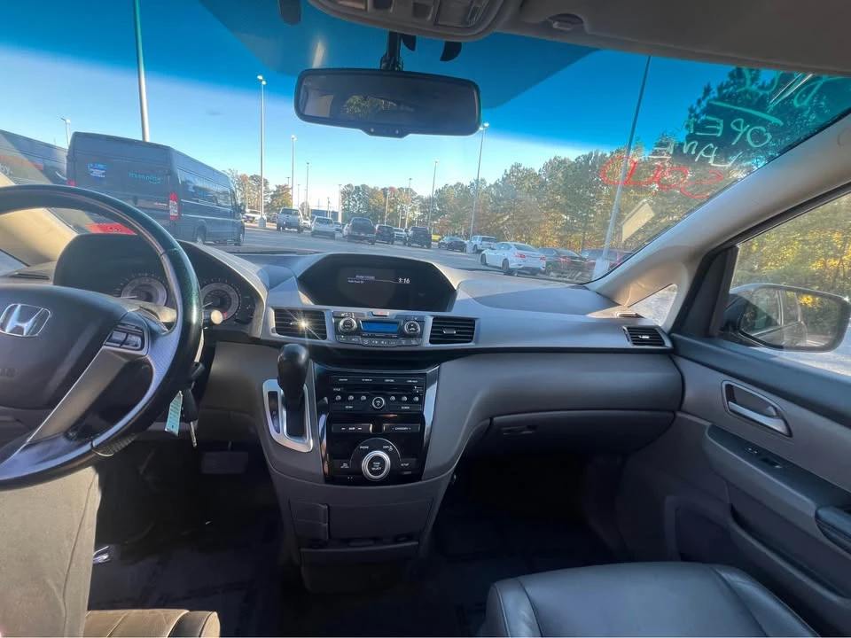 2012 Honda Odyssey - Image 8 of 16