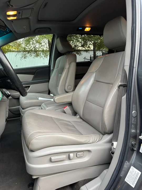 2012 Honda Odyssey - Image 11 of 15