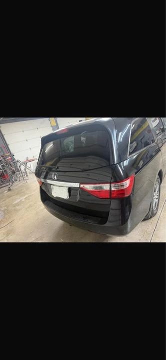 2012 Honda Odyssey - Image 4 of 9