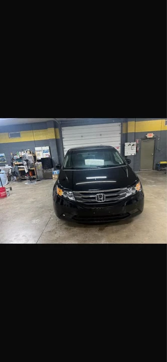 2012 Honda Odyssey - Image 2 of 9