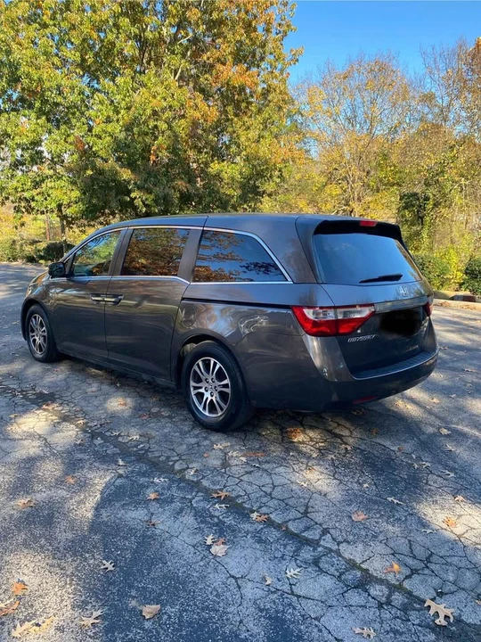 2012 Honda Odyssey - Image 4 of 10