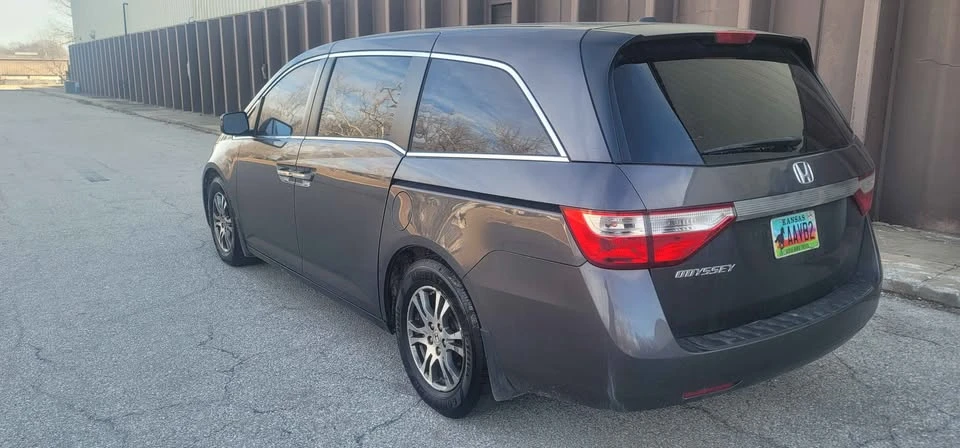 2012 Honda Odyssey - Image 4 of 16