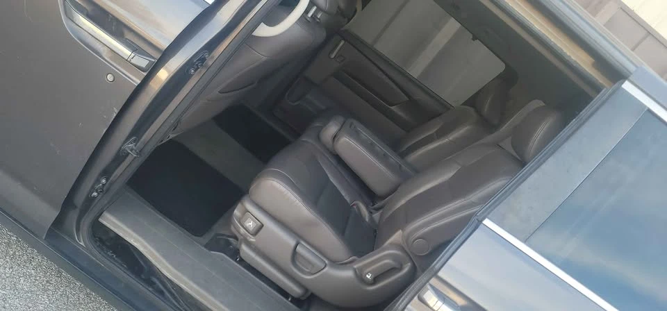 2012 Honda Odyssey - Image 12 of 16