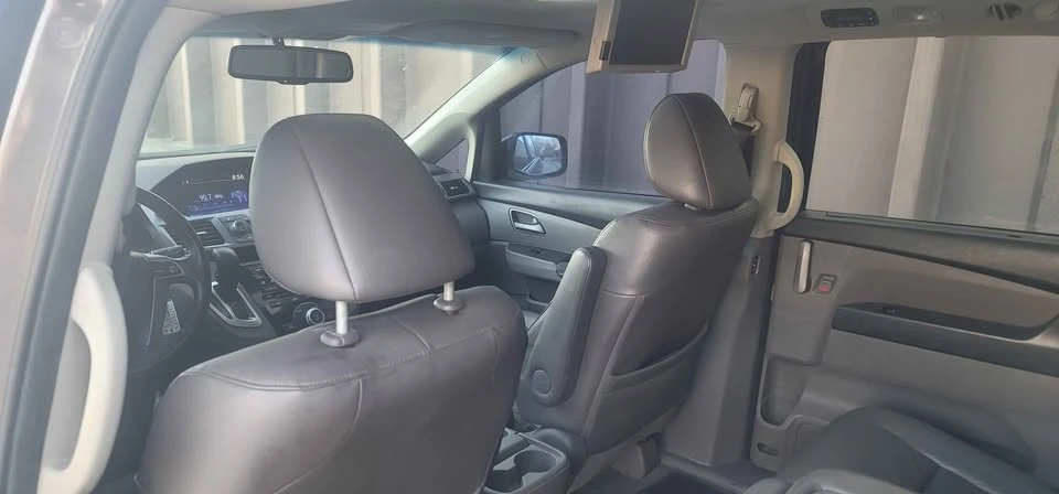 2012 Honda Odyssey - Image 13 of 16
