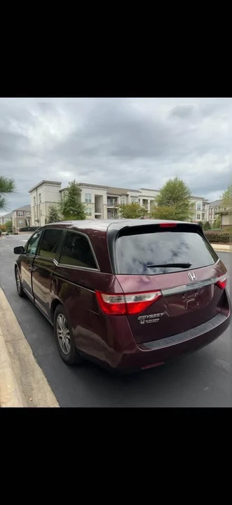 2012 Honda Odyssey - Image 2 of 9