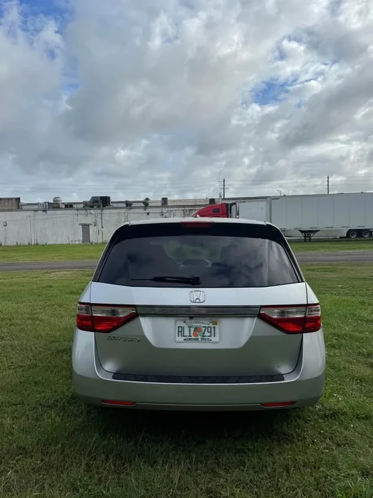2012 Honda Odyssey - Image 3 of 11
