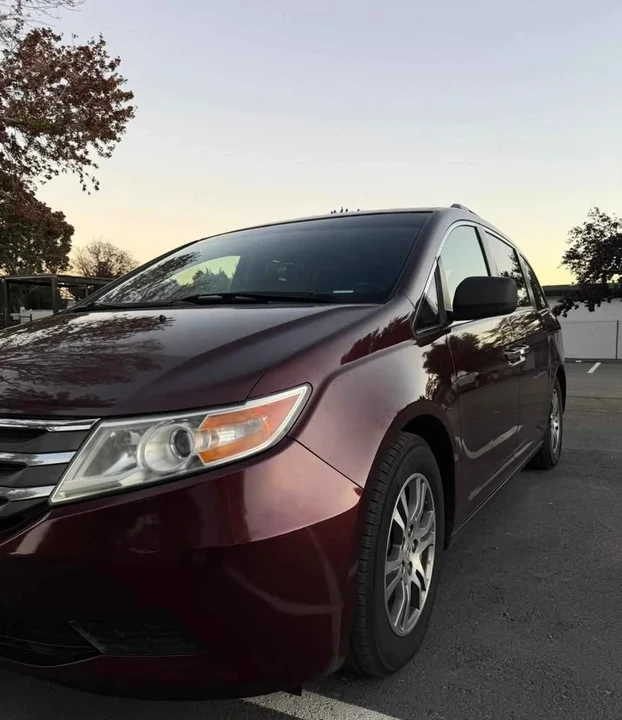 2012 Honda Odyssey - Image 3 of 20