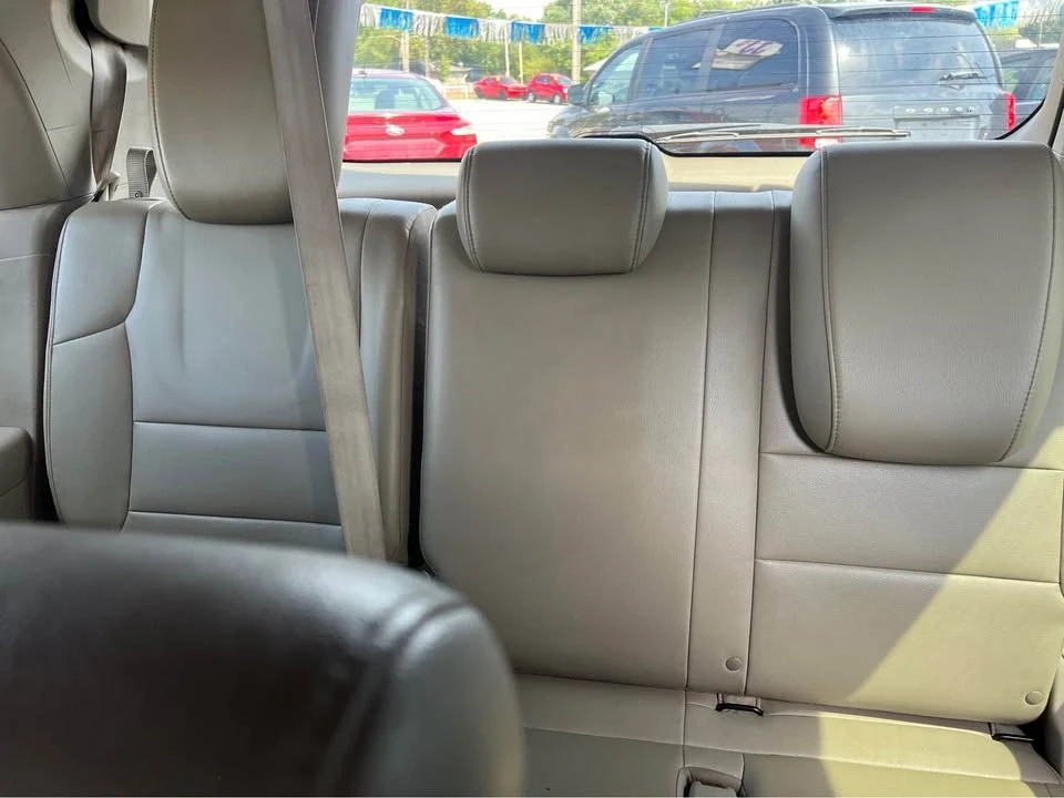 2012 Honda Odyssey - Image 7 of 8