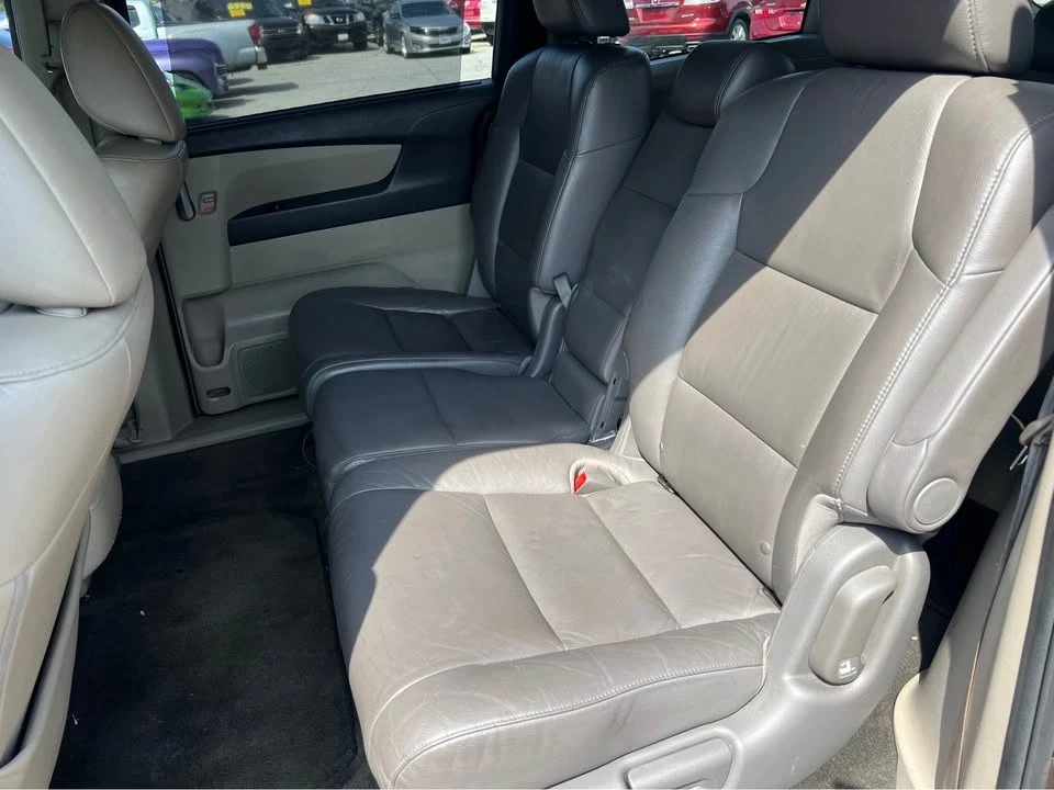 2012 Honda Odyssey - Image 6 of 8