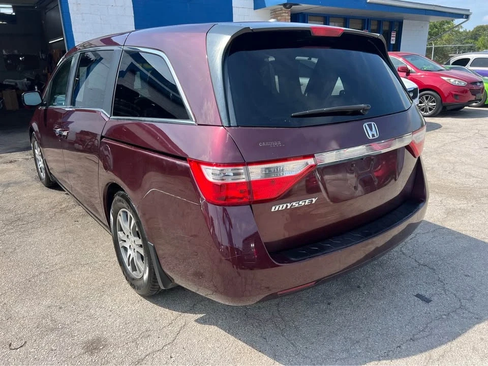 2012 Honda Odyssey - Image 3 of 8