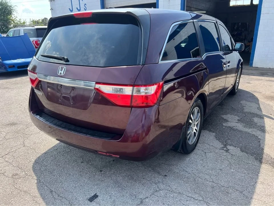 2012 Honda Odyssey - Image 4 of 8