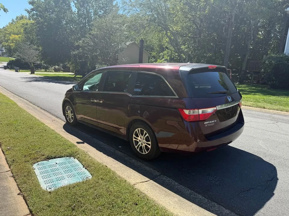 2012 Honda Odyssey - Image 3 of 9