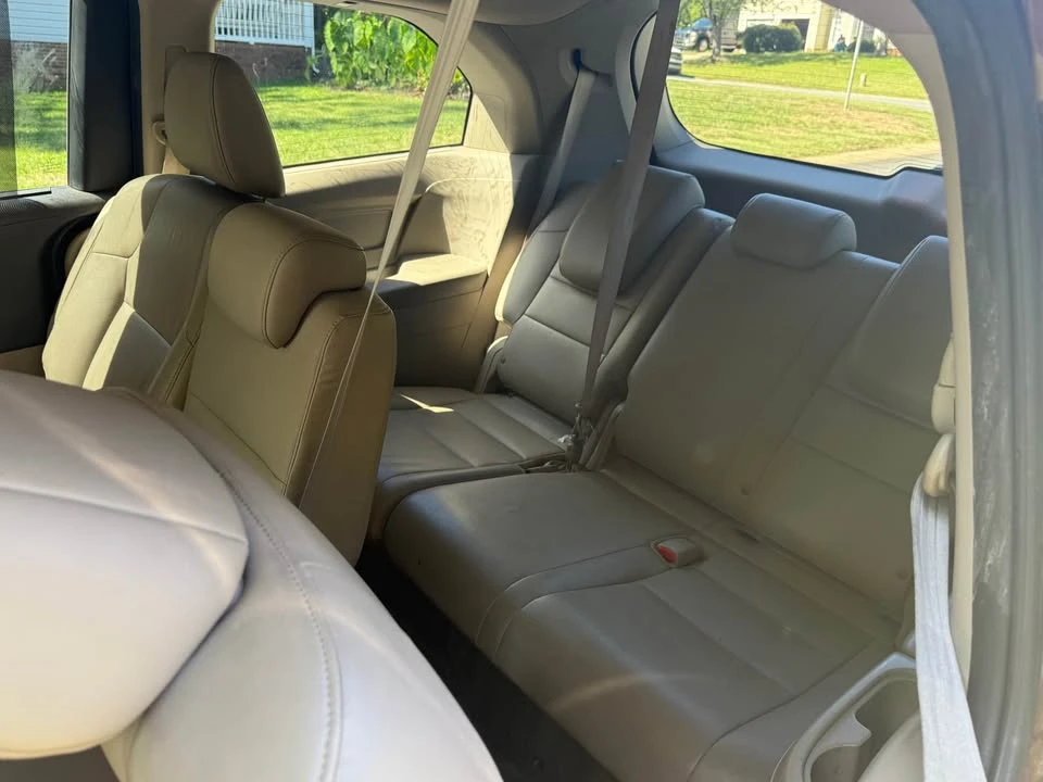 2012 Honda Odyssey - Image 7 of 9
