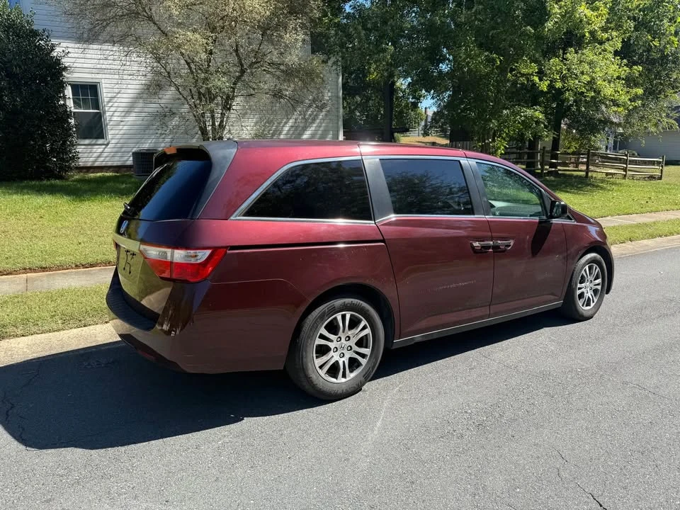 2012 Honda Odyssey - Image 4 of 9