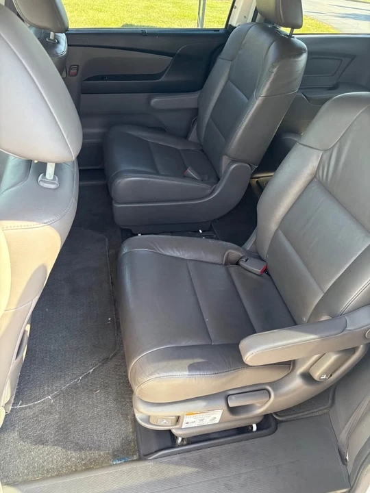 2012 Honda Odyssey - Image 8 of 9