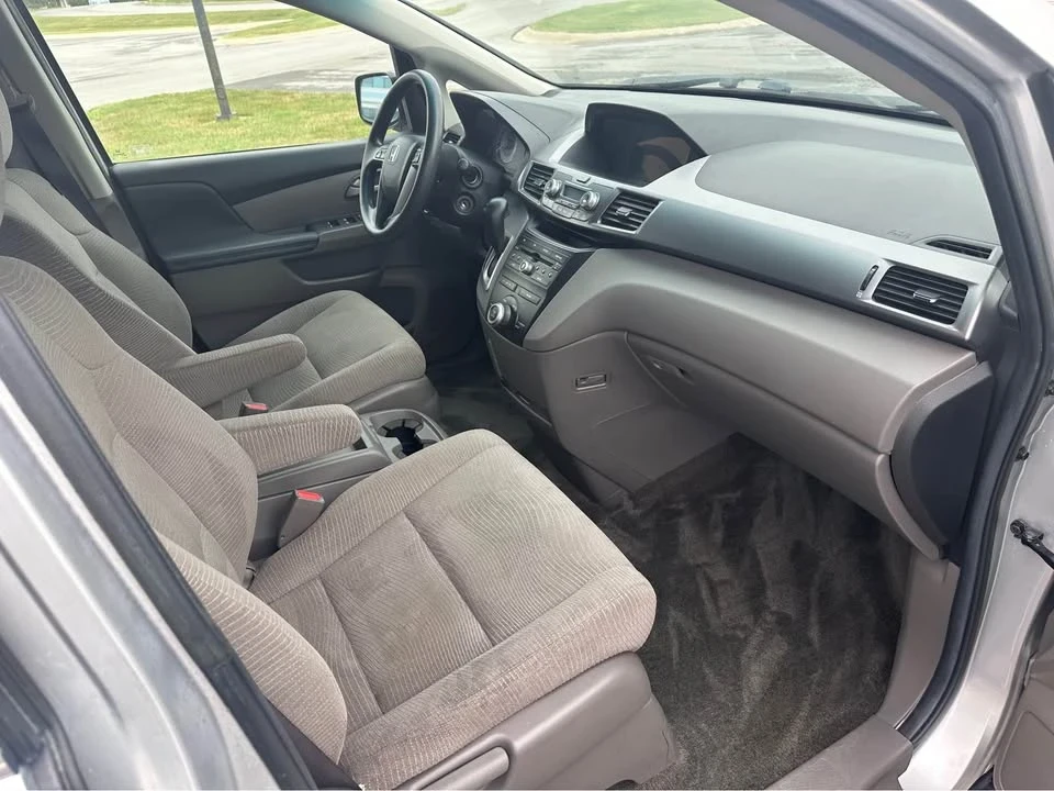 2012 Honda Odyssey - Image 9 of 20