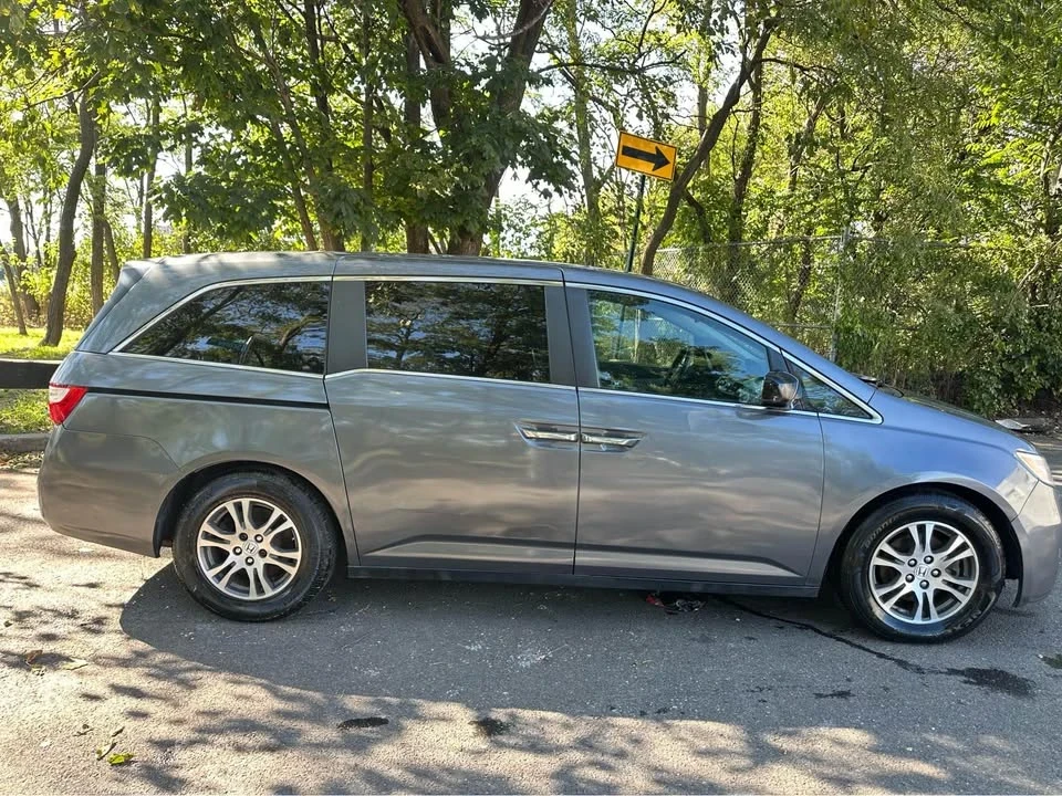 2012 Honda Odyssey - Image 5 of 14