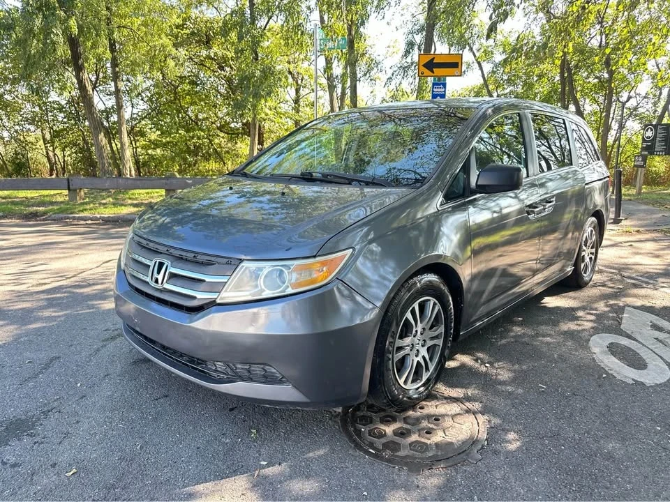 2012 Honda Odyssey - Image 3 of 14