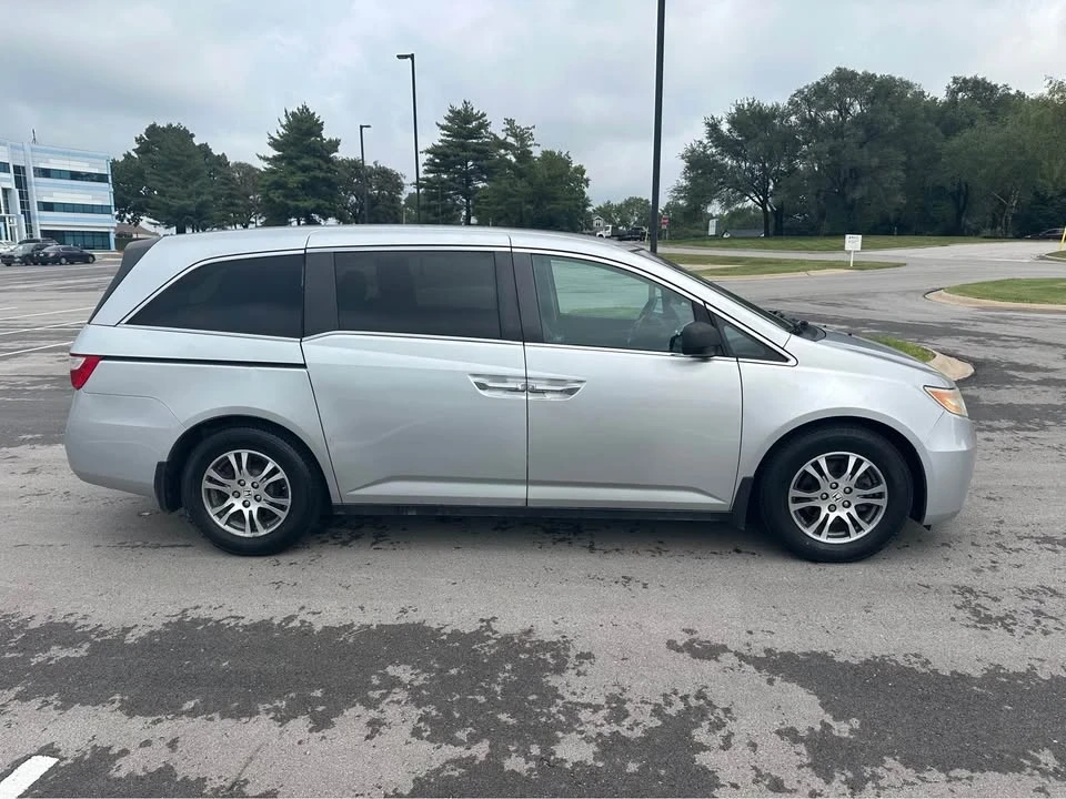 2012 Honda Odyssey - Image 4 of 20