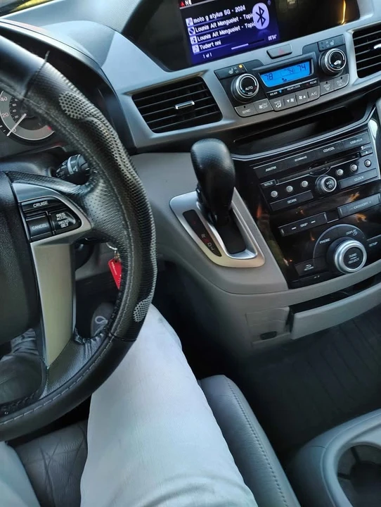 2012 Honda Odyssey - Image 6 of 11