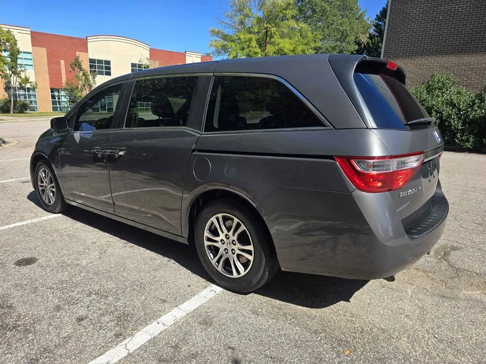 2012 Honda Odyssey - Image 5 of 12