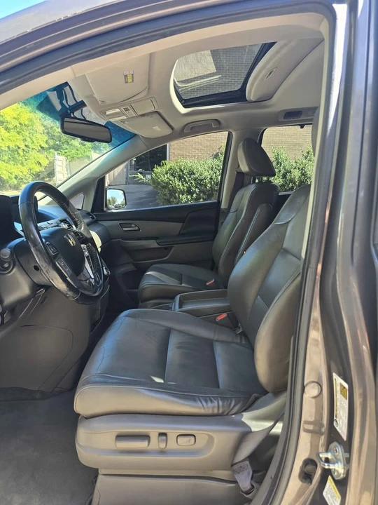 2012 Honda Odyssey - Image 11 of 12