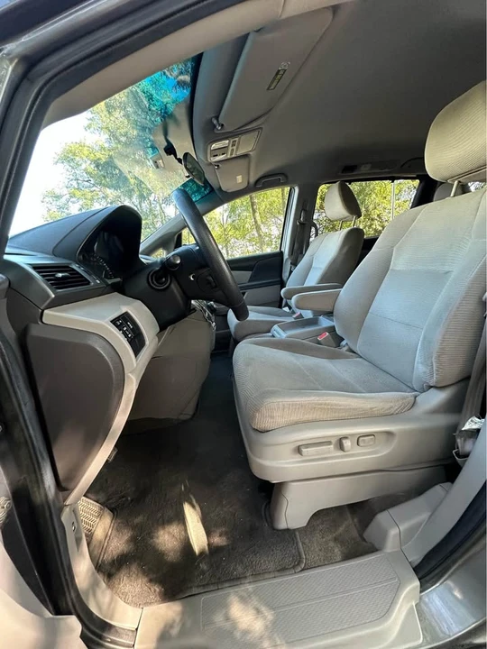 2012 Honda Odyssey - Image 9 of 14