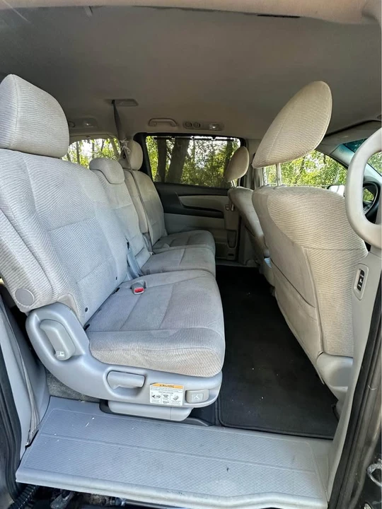 2012 Honda Odyssey - Image 12 of 14