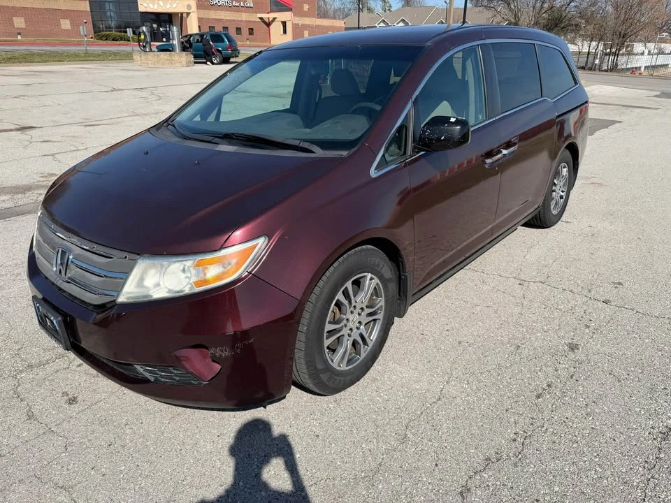 2012 Honda Odyssey - Image 3 of 16