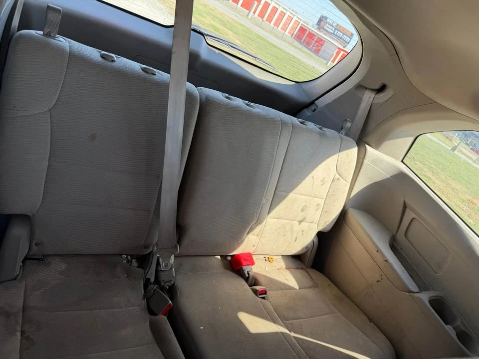 2012 Honda Odyssey - Image 15 of 16
